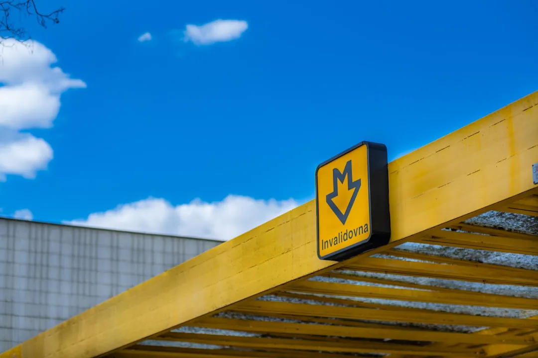 山西建筑市场机制砂与天然砂的性能对比及应用选择